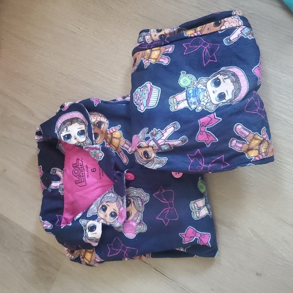 Girls size 6 mixed lot. Disney Wish jacket, LOL pajamas.. - Picture 9 of 9